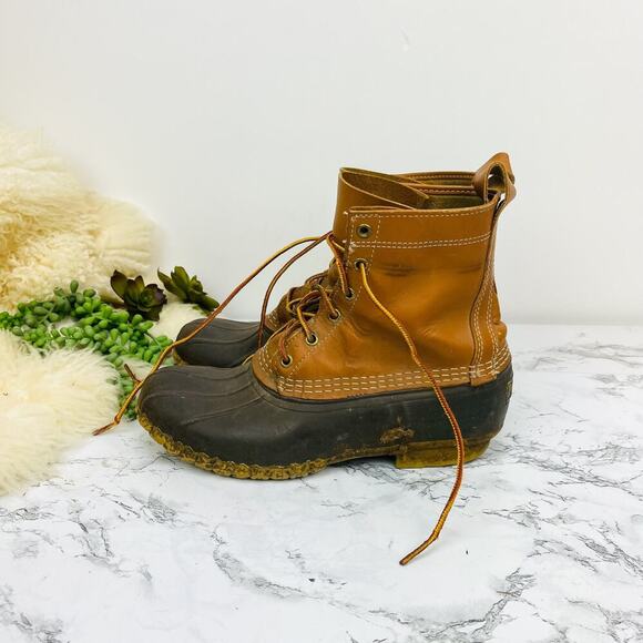 LL Bean Boots Classic 8" Duck Boot Brown Lace Up READ Size 11 women / 9 men's - Picture 2 of 5